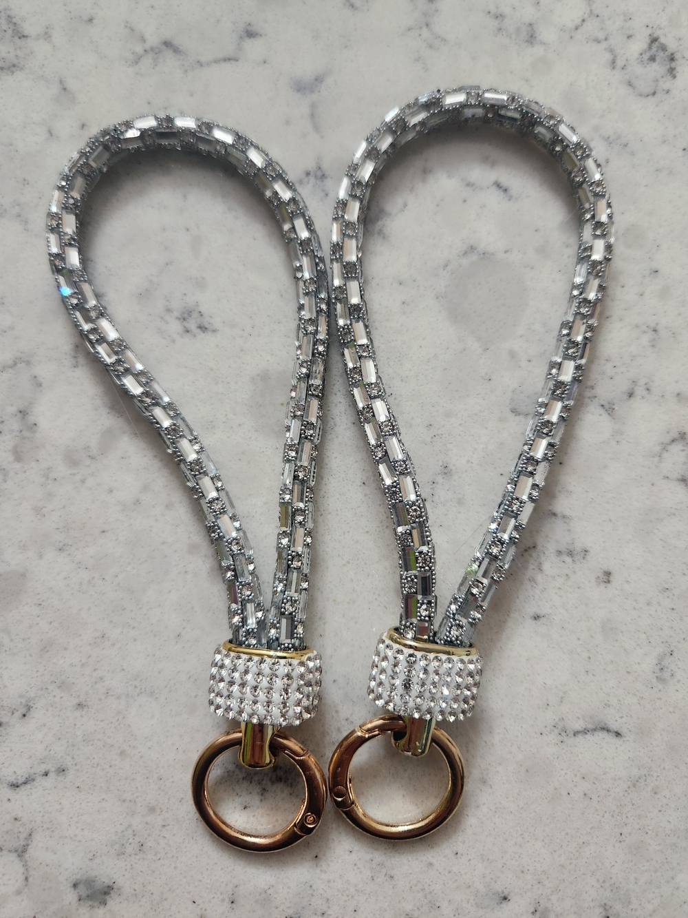 Sparkle Loop Keyring - Picture 10 of 13